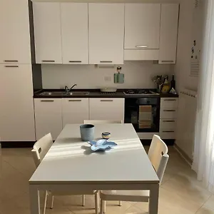  Apartment Three Kings